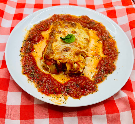 Lasagna Vegetariana de berenjena, champiñones, calabaza y pimiento.